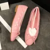 Scarpe da balletto nera di Paris Designer Domande trapunte in pelle vera e propria scarpe da abbigliamento in toe di punta di piedi casual scarpe comode ballerina zapatos de mujer hj2g