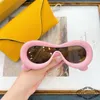 2024 Luksusowy projektant luksusowych okularów przeciwsłonecznych Nowe chleb luoyi nadmuchiwane ropuchy ropuchy czerwone okulary przeciwsłoneczne żeńskie LW40099