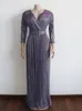 Grundläggande casual klänningar reflekterande långa klänningar kvinnor fest natt sexig v hals elegant med bälte rosa glitter maxi veckad klänning vestidos robe femme 230802