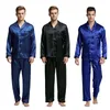 Mäns sömnkläder Tonycandice Satin Silk Pyjama Set Men Pyjamas Slpwear Sexig modern stil mjuk mysig nattklänning sommar
