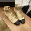 Designer di lusso Donna Scarpe casual Moda Donna in vera pelle Sandali piatti Tacchi bassi Punta quadrata Appartamenti Runway Outfit Female Feetwear 2023