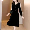 Casual Dresses Zuo Man Ru Autumn and Winter 2023 Long Sleeve Gold Velvet Mesh Splice Black Lace Dress Celebrity Belt Slim