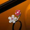 Hot Sale Ny unik design 925 Sterling Silver Flower Petal Öppning Justerbar klar kristallring söt kvinnlig modeflicka gåva