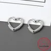 Hoopörhängen 925 Sterling Silver Small Sweet Hollow Heart For Women Piercing Party Jewelry S-E1312