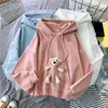 Sweats à capuche pour femmes 2023 Automne Wunter Femmes Lâche Mignon Poche Ours Jouet À Capuche Sweat À Capuche Collège Filles Casual Kawaii Harajuku Pull