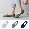 Herrstrumpor män sommar tunn andas isilke för manlig sömlös osynlig ingen show sock solid nonslip low cut båt sox