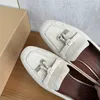 loro pianaa but slip-on lp damska slip owca na skórze skórzany mroczny urok frężniczki