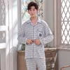 Vêtements de nuit pour hommes L-3XL hommes pyjamas ensembles printemps automne à manches longues Blouse pantalon 2 pièces costumes Plaid lâche décontracté mâle tenues Hw42