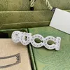 Buchstaben Luxusmarke Designer Haarspangen Haarspangen mit glänzendem Kristall Bling Diamant Mode Fransen Clip Pins für Frauen Schmuck Accessoires Geschenkbox Verpackung