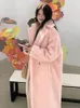 Kobiety futra kobiet 2023 Zima dłuższa sztuczna ciepła płaszcz Vintage długi rękaw, żeńska gęsta misie misie swobodne luźne różowe różowe znaki