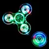 Jouet de décompression Lumière LED lumineuse Fidget Spinner Hand Top Spinners Glow in Dark Light EDC Figet Spiner Finger Stress Relief Toys 230803