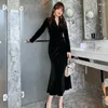 Casual Dresses Sheer Fashion Streetwear Corset V-ringen Långärmning Split svart sammet elegant maxi för kvinnor Autumn Winter 2023