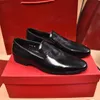 Haute qualité 2023 hommes chaussures habillées formelles messieurs Designer fête affaires Oxfords mâle décontracté marque mocassins taille 38-45