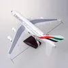 Aeronave Modle 1/160 Scale 45.5cm Airplane Model 380 A380 UAE Airline Airline Toy with Light Wheel Landing trains Diecast Plastic Resin Toy 230803