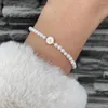 Charmarmband Dainty Letter Initial Armband för Women Bead Faux Pearl Fashion Link Strand armbandsmyckespresent