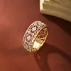 Klaster Pierścienie luksusowe puste kryształowe cyrkon dla kobiet bling złoty kolor koronkowy cross finger przyjęcie weselne Prezenty biżuterii