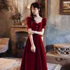 Vêtements ethniques mariée bordeaux Sexy col carré longue a-ligne robes de soirée femmes élégant velours formelle robe de bal Toast