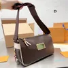 2023-Designer Vintage Messenger Bag Women Men Men Camera Shouler Crossbody Designer Dimbag Tote Man