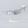 Aircraft Modle Metal Aircraft Model 20cm 1 400 Pan American B747 Metal Replica Alloy Material med landningsutrustning Ornament Barn Toys Gifts 230803