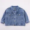 Jackor Spring Fall Boys and Girls Casual AllMatch Denim Jackets 26 år barn TurnDown Collar Långärmad kappa barn Löst toppar 230803