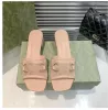 2023 جديدة على غرار الصيف الكعك المكتنزة النعال للسيدات الدانتيل الدانتيل صندل الأزياء الفاخرة المصمم في الهواء الطلق أحذية الترفيه النشوة Sandbeach Sandal Size35-40
