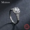 Pierścienie ślubne Modian Real 925 Srebrne pierścienie dla kobiet okrągły klasyczny Dziesięć serc cyrkon Pierścień Romantyczne wypowiedź ślubna biżuteria z pudełkiem 230803