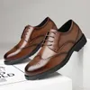 Chaussures habillées marque en cuir véritable hommes richelieu Oxford Style britannique affaires à semelle souple concepteur noir marron M96096