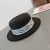 مصممي الرجال قبعات دلو لوكسوريس العلامات التجارية القش القبعة أزياء رسائل رمادية أغطية مسطحة للجنسين العصرية العصرية الصيفية sunhats