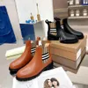 Burberyy Designer Booter Burberr Angle Martin Desert Boot Женщины классическая полосатая коричневая обувь модные зимние кожа