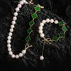 Pendanthalsband naturliga sötvatten pärlkokare halsband smycken för kvinnor gåva mode fyra blad klöver armband 230804