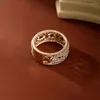 Klaster Pierścienie luksusowe puste kryształowe cyrkon dla kobiet bling złoty kolor koronkowy cross finger przyjęcie weselne Prezenty biżuterii
