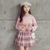 Completi di abbigliamento primavera estate Vestiti per ragazze per bambini Manica lunga Pullover carino Top Gonna scozzese a pieghe Set Adolescente 10 12 14 Anni Completi x0803