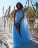 Sexy Bleu Clair Une Ligne Robes De Bal Longues Pour Les Femmes Une Épaule Tulle Perlé Haut Côté Split Soirée Fête D'anniversaire Pageant Robes Tenue De Cérémonie Robe Occasion Spéciale