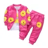 Kläderuppsättningar 2023 Real Roupas Infantis Children's Plagment Spring och Autumn New Girl Pure Cotton Printing Threepiece Child Fit 04y X0803