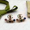 Schmuck Designer Messing Alphabet geometrischer Sektor 5 Farben Kristallblume Charm-Ohrringe für Frauen, personalisierte Ohrhörer, zwei Tragemöglichkeiten, Weihnachtsgeschenke