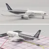 Modèle d'avion Modèle d'avion en métal 20cm 1 400 Forme d'avion originale A350 Réplique en métal Matériau en alliage avec train d'atterrissage Roues Ornement Cadeau 230803