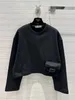Kvinnors hoodies tröjor designer f Family 23 Law Stick Classic Short Sleeve Long Sweater 3D Small Bag Design mångsidig och ålder Reducerande tjejstil ZSNK