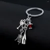 Portachiavi 1pc Vino rosso Charm Portachiavi Uva Tazza di vetro Apribottiglie Regali portachiavi Catene adatte Gioielli per le donneUomini