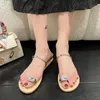 Summer Solid Color Flat Women Sandaler Ny mode Open Toe Outdoor Beach Slippers Women Designer Crystal Flip-Flops Ladies Shoes