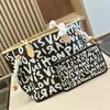 Designer väskor tygväska mode totes blomma läder handväska kvinnor väskor hög kapacitet sammansatt shopping axel väskor bruna plånböcker crossbodybag mm081