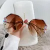 Okulary przeciwsłoneczne vintage bez obręczy dhinestone kobiety projekt mody gradient soczewki okularów słonecznych