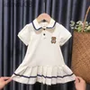 Chupetas # Roupa de banho masculina Conjuntos de saia saia branca t-shirt saia meninas vestido de faculdade saia de verão infantil princesa moda bebê camisa polo coreana saia x0804