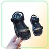 Modedesigner flickor sandaler casaul strandskor 2022 sommar nya kvinnor barn plattskor mitten och stor tjej sandal7130623