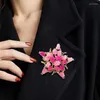 Broszki vintage Royal Big Pink Flower Star Kształt Broach Luksusowy