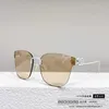 2024 Luxury Designer New Luxury Designer Sunglasses Double B Lignes de soleil de miroir nature sans bordure de luxe Femelle BB0115