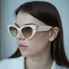 2024 Topontwerpers Nieuwe luxe ontwerper Nieuwe F-Home Net rood hetzelfde ovale mode zonnebril FE40037 Personaliseerde Cat Eye Sunglasses Style 1