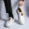 إيطاليا الرجال يرتدون أحذية الخريف الجلود المتسكع حذاء مكتب لقيادة moccasins مريحة زلة على أحذية الموضة الحزبية A11