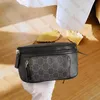 2023 Luxury bröst midja väska kvinnor mini meo vintage axel crossbody väskor klassisk tote handväska designer handväska män fanny pack messenger plånböcker