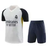 23 24 Costume d'entraînement du Real Madrid Finals Jersey de football Hommes Enfants Manches courtes Camavinga Chandal Futbol Camiseta Chemise 23/24 Vini Jr Survetement Sweat-shirt Uniformes