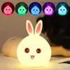 Lampenschirme Neuer Stil Kaninchen-LED-Nachtlicht für Kinder Baby Kinder Nachttischlampe Mehrfarbiges Silikon Touch Sensor Tap Control Nachtlicht Z230805
